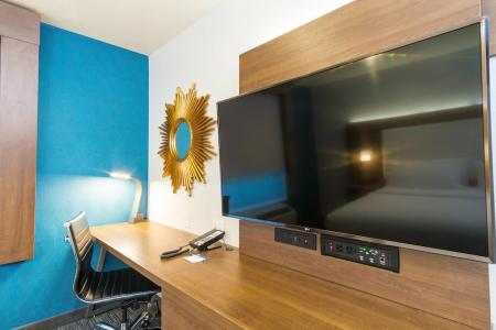 Holiday Inn Express & Suites HOLLYWOOD WALK OF FAME by IHG - 263