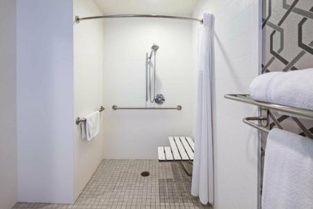 Holiday Inn Express & Suites HOLLYWOOD WALK OF FAME by IHG - 74