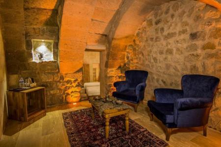 Caldera Cave & Restaurant - 511