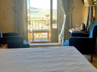Caldera Cave & Restaurant - 347