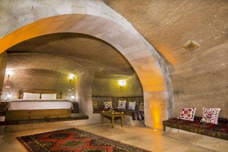 Caldera Cave & Restaurant - 231