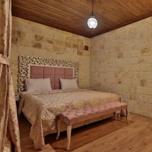 Elevres Stone House - 49