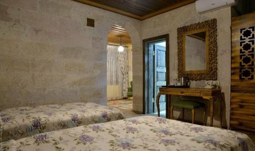 Elevres Stone House - 175