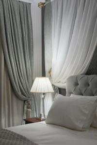 London Boutique - 13