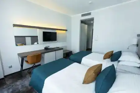 Best Western PLUS Premium Inn - 133