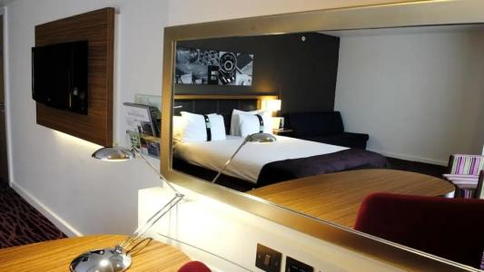 Holiday Inn MANCHESTER - MEDIACITYUK by IHG - 51