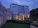 Luxury, Guest Room, 2 Twin/Single Bed (s) , City View