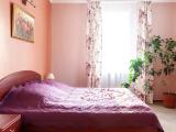 Single Room with Shared Bathroom