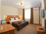Two person Room Делюкс с 1 кроватью or 2 отдельными beds, вид на бассейн
